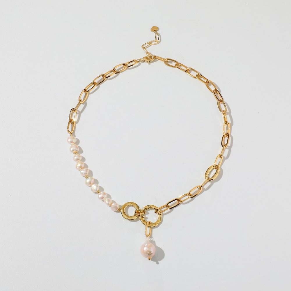 NEW - Gold-Plated Stainless Steel and Pearls Necklace